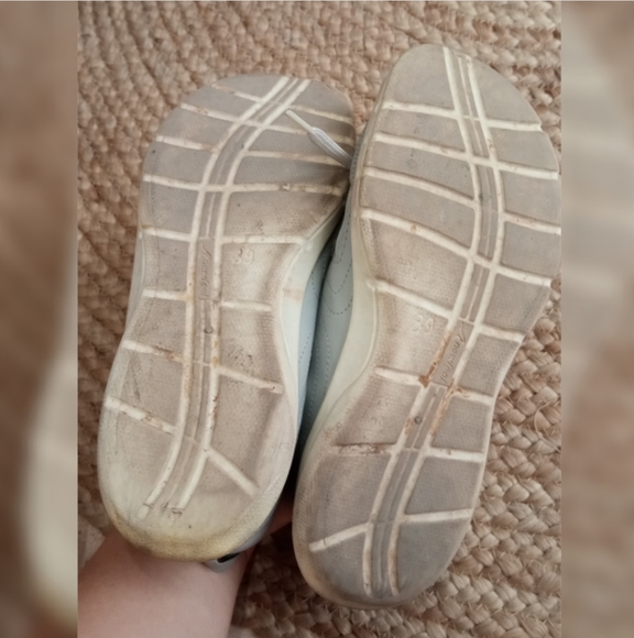 Decathlon Sports Shoes - Picture 8 of 13